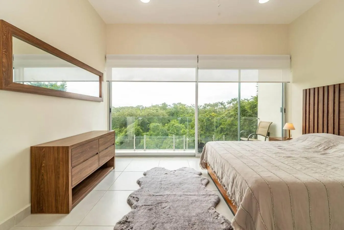 Holiday home Stylish 2 Bedroom Condo With Balcony, Rooftop Pool, Hottub Playa del Carmen