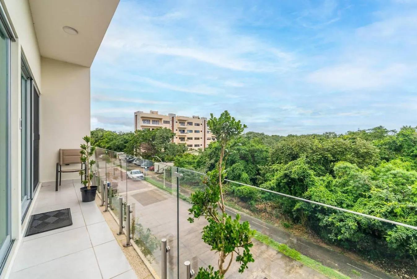 Stylish 2 Bedroom Condo With Balcony, Rooftop Pool, Hottub Playa del Carmen 0*,  Mexico